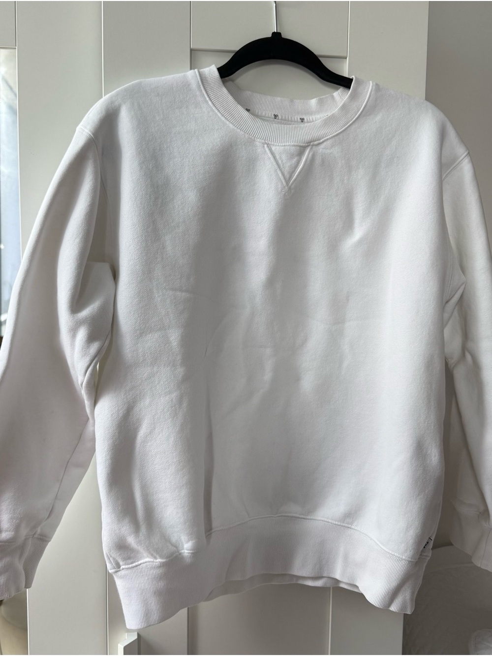 Aritzia TNA White Crewneck Sweatshirt